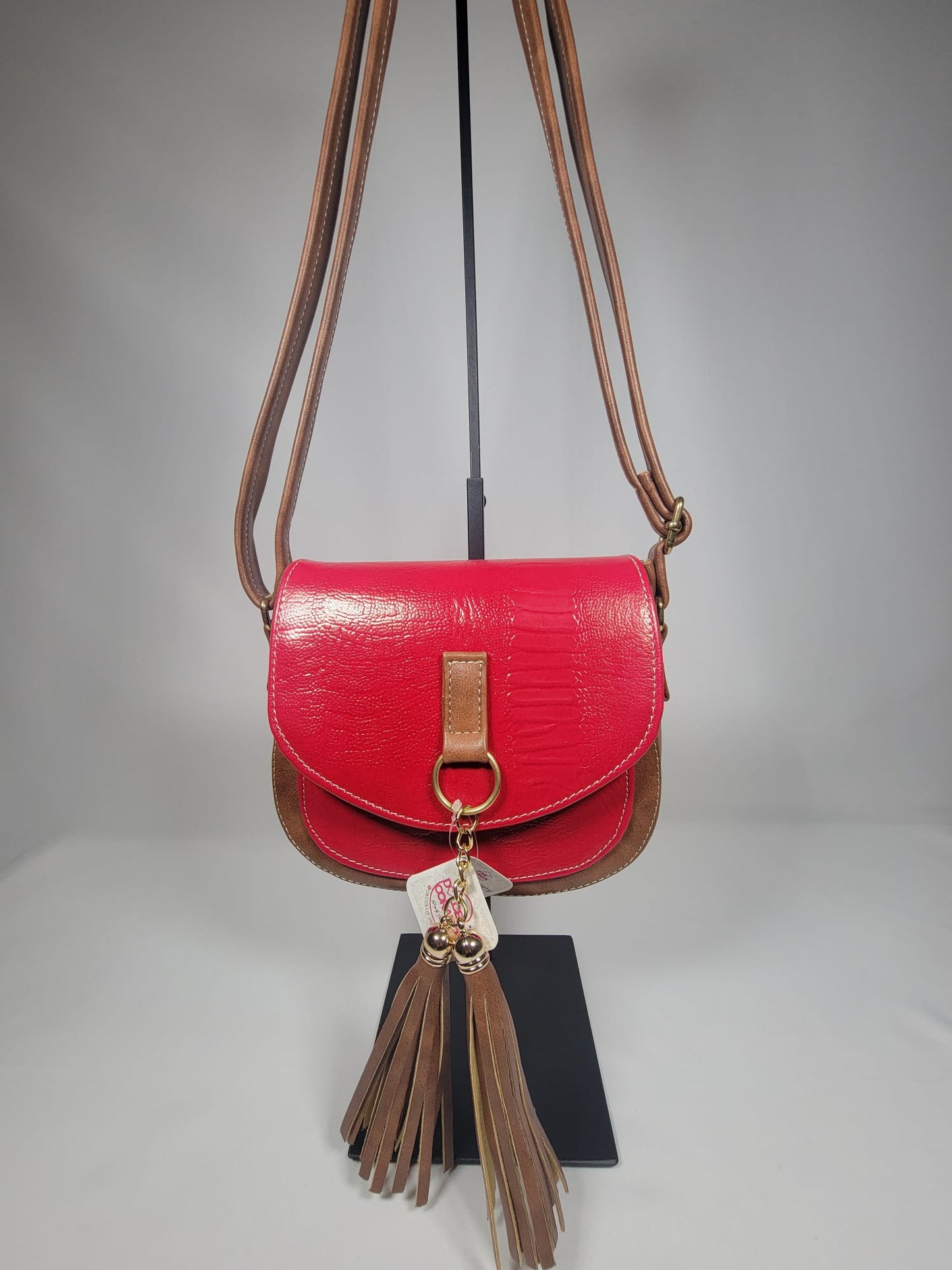 Lohe Leather Crossbody Bag