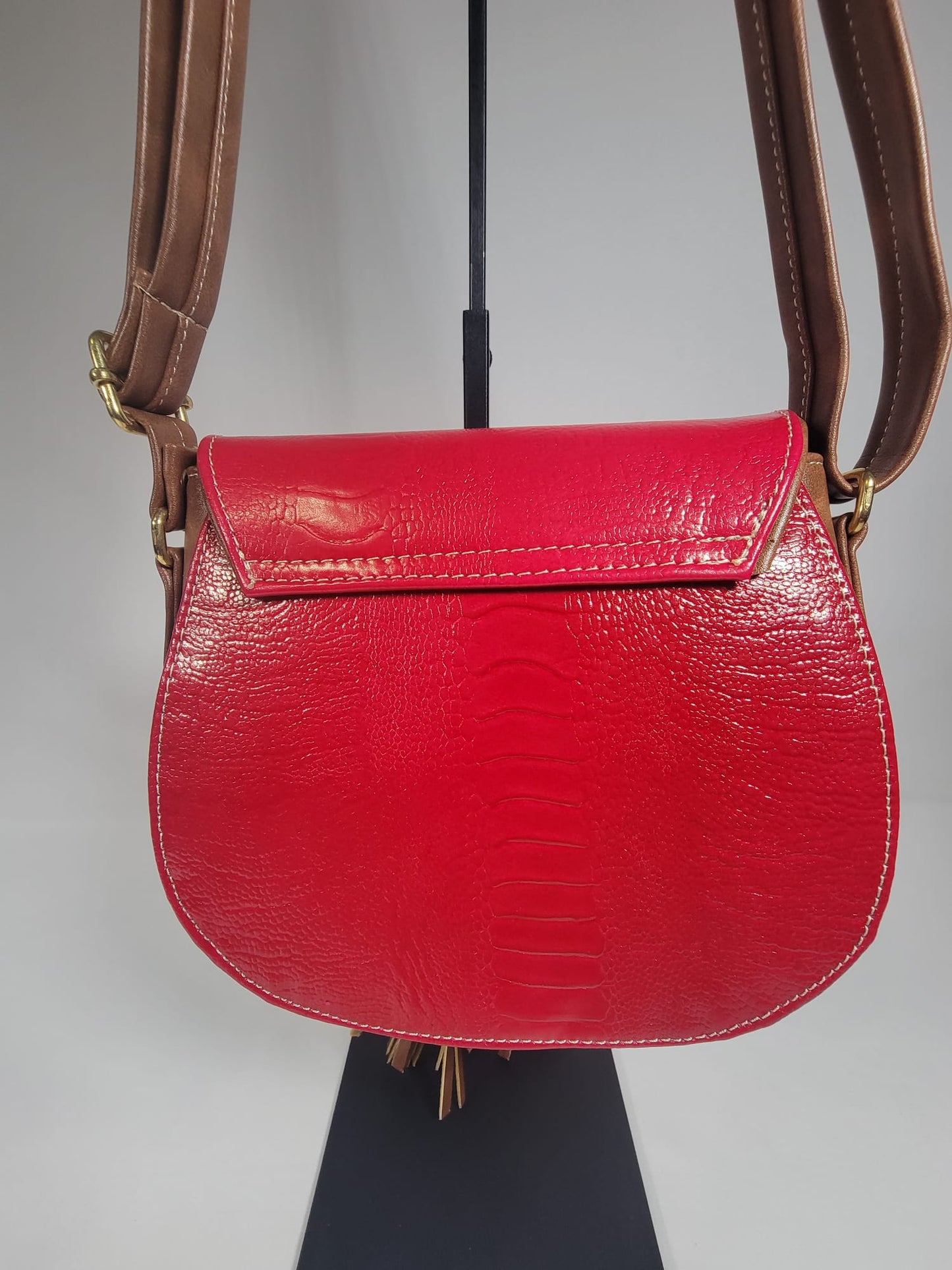 Lohe Leather Crossbody Bag