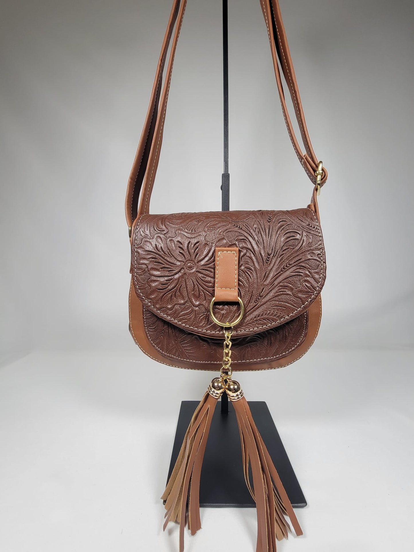 Lohe Leather Crossbody Bag